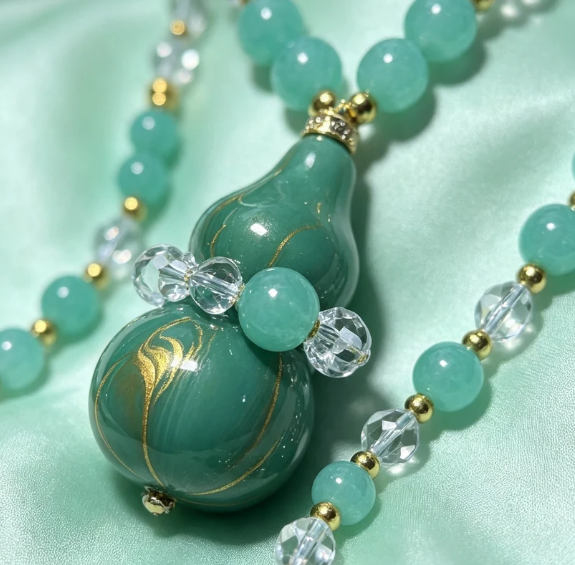 Hand-painted lacquer gourd pendant, natural Amazonite round bead.
